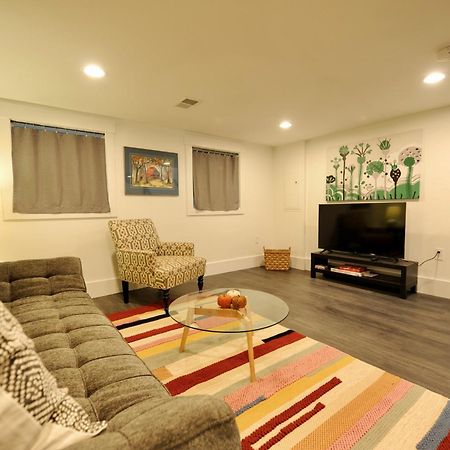 Cherry Blossom Townhouse, Easy Dc Access Washington Exteriör bild