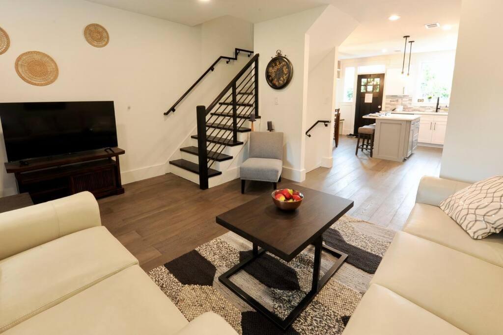 Cherry Blossom Townhouse, Easy Dc Access Washington Exteriör bild